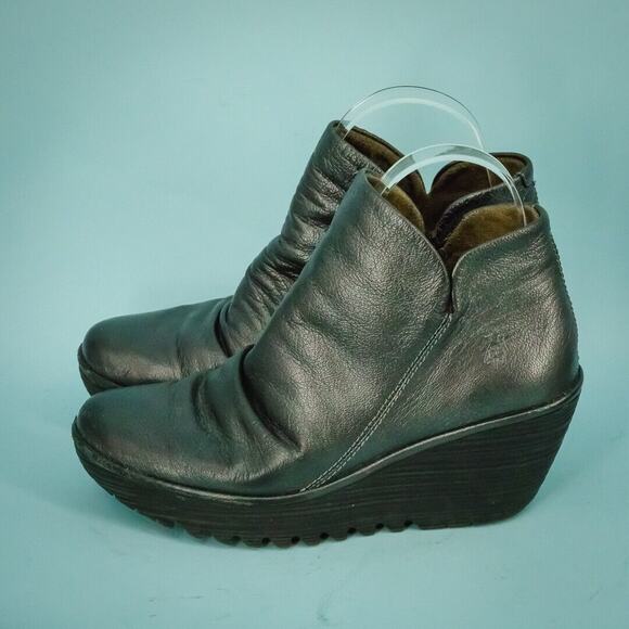 Fly London 38 Size 7.5 8 US Graphite Gray Yip Zip Leather Wedge Ankle Boots - Picture 2 of 7